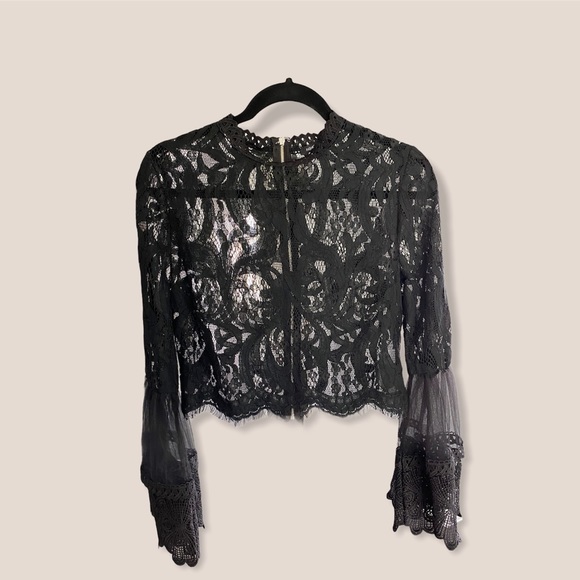 Black long sleeve lace crop top - Picture 3 of 3